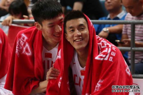 中国篮球又1机遇！CBA冠军有望切磋欧美强队，杜锋广东有希望？