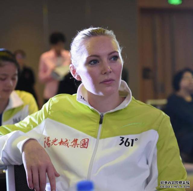 不舍！女排33岁世界冠军官宣退役，曾两度加盟中国联赛实力不俗
