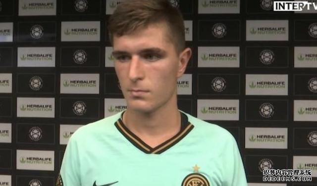 国际米兰续约“新卡纳瓦罗”，年仅17岁就有实力在意甲球队踢主力