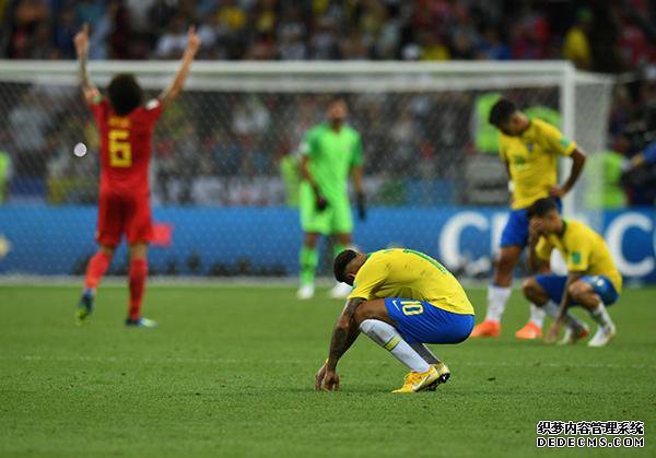 巴西足球的拿手绝技，中锋回撤战术，为何如今不再成功