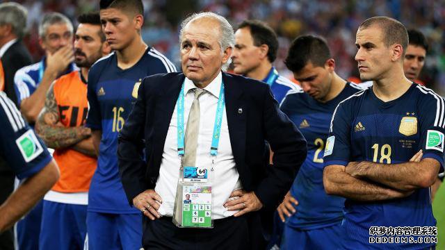 Former-Argentina-Manager-Sabella-Dies.jpg